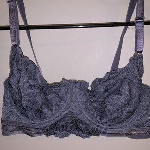 Grey-blue lacy bra